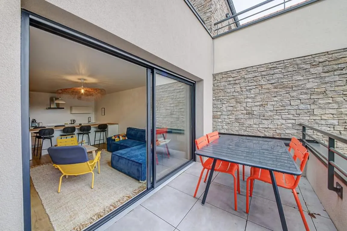 Baudelaire - Beau 2 Chambres - Parking/Plage 400M Dinard